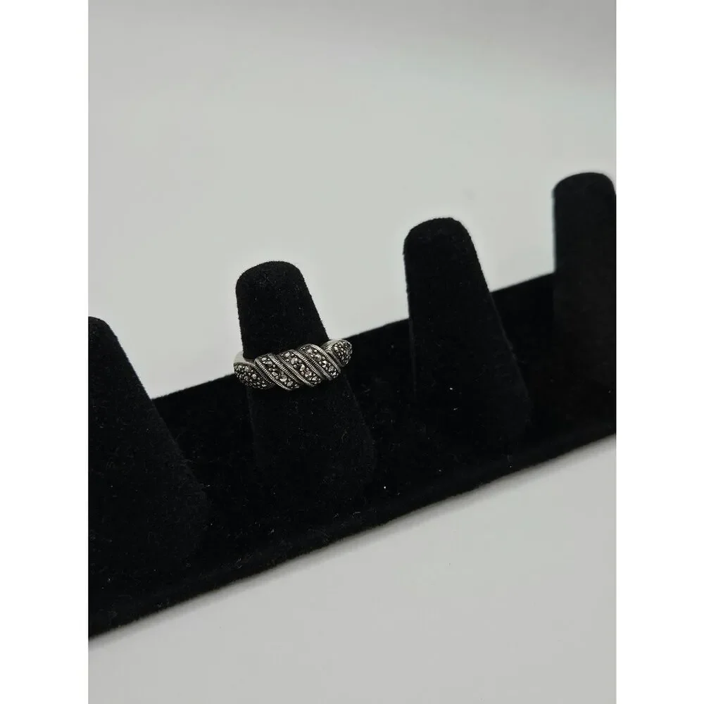Vintage Silver Marcasite Shrimp Ring